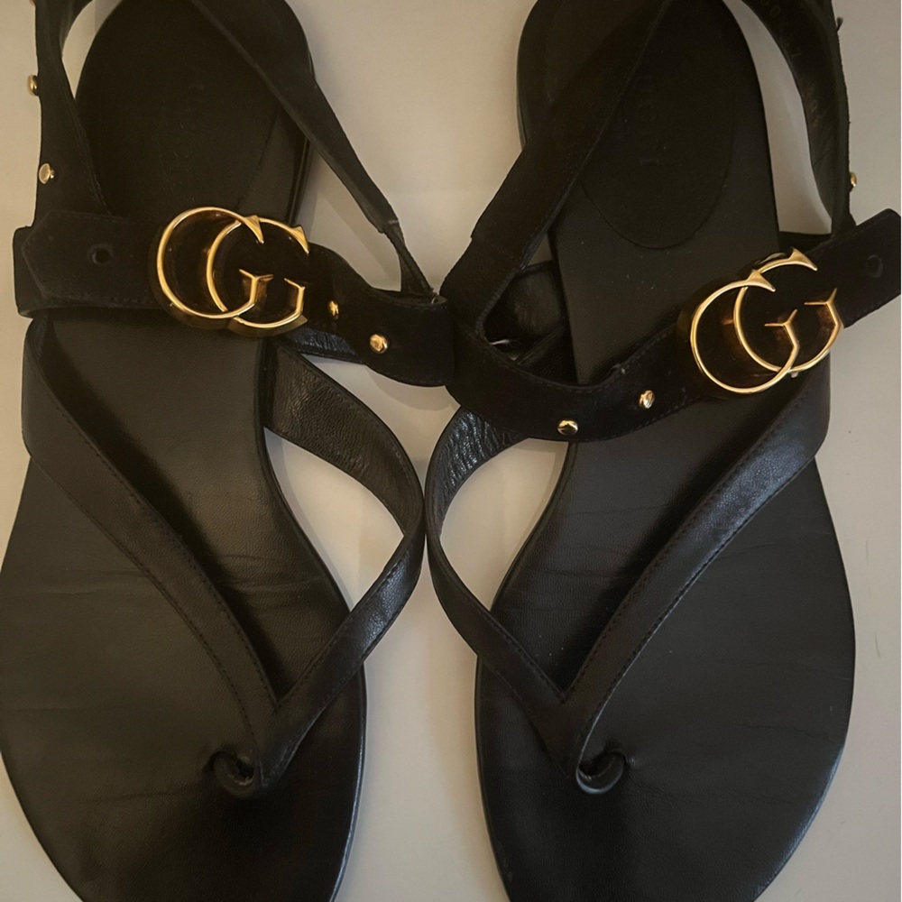 SALE🥳🥳Auth Gucci suede and leather🫶🏽❣️